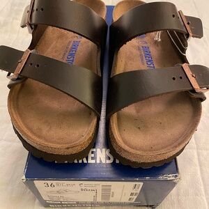 *NEW* Birkenstock Brown Arizona Sandals